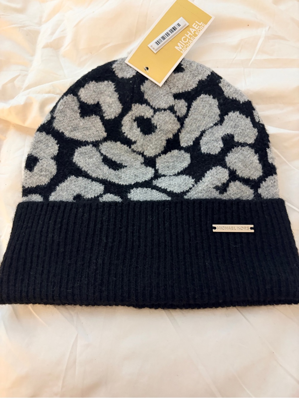 Michael Kors Black & Gray Floral Pattern Knit Beanie